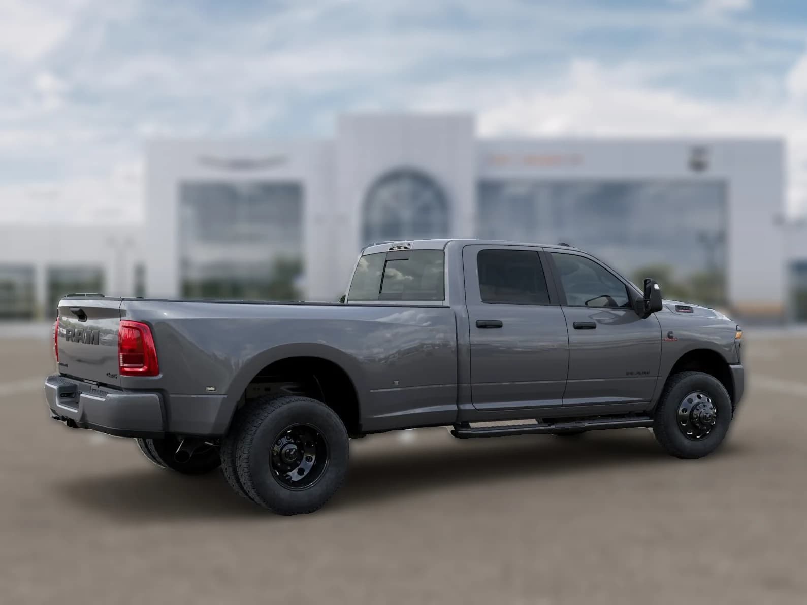 Ram 3500 Big Horn 4x4 Crew Cab 8' Box 2026 — side view