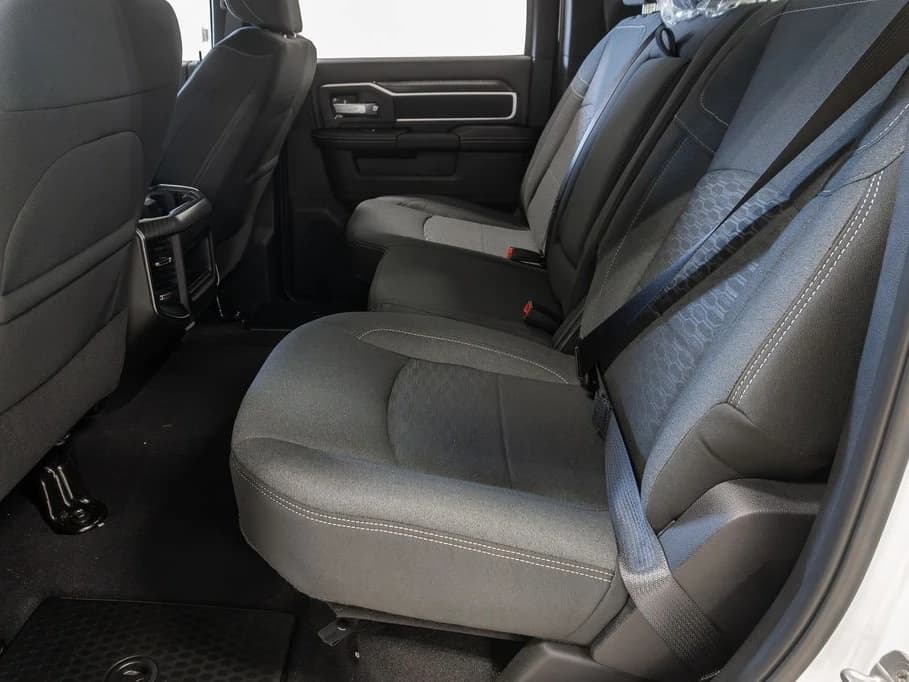 Ram 3500 Big Horn 4x4 Crew Cab 8' Box 2027 — side view