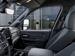 Ram 3500 Big Horn 4x4 Crew Cab 8' Box 2026 — side view