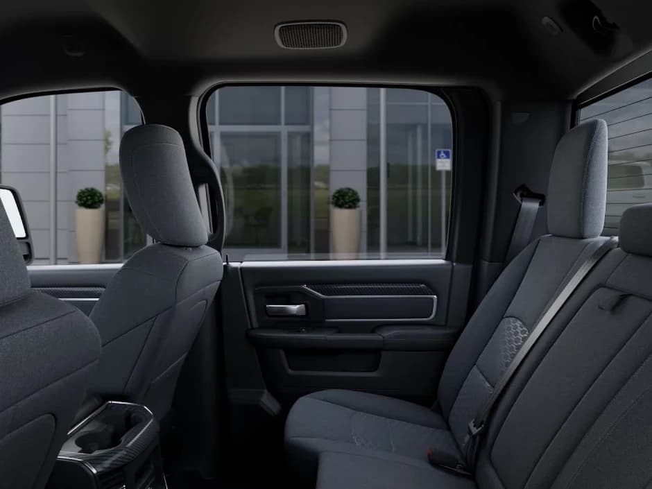 Ram 3500 Big Horn 4x4 Crew Cab 8' Box 2026 — side view