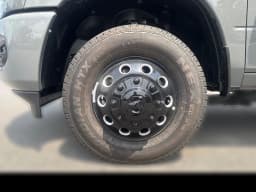 Ram 3500 Big Horn 4x4 Crew Cab 8' Box 2026 — side view