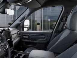 Ram 3500 Big Horn 4x4 Crew Cab 8' Box 2026 — side view