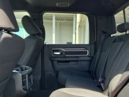 Ram 3500 Big Horn 4x4 Crew Cab 8' Box 2026 — side view