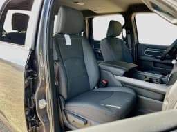Ram 3500 Big Horn 4x4 Crew Cab 8' Box 2026 — side view