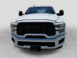 Ram 3500 Lone Star 4x4 Crew Cab 8' Box 2026 — side view