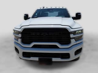 Ram 3500 Lone Star 4x4 Crew Cab 8' Box