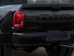Ram 3500 Laramie 4x4 Crew Cab 8' Box 2026 — side view