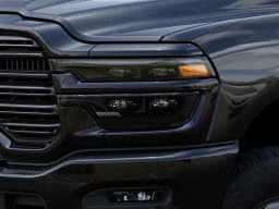Ram 3500 Laramie 4x4 Crew Cab 8' Box 2026 — side view