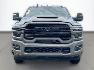 Ram 3500 Laramie 4x4 Crew Cab 8' Box