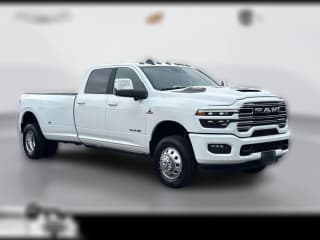Ram 3500 Laramie 4x4 Crew Cab 8' Box