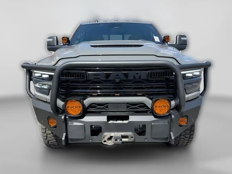 Ram 3500 Laramie 4x4 Crew Cab 8' Box 2026 — side view