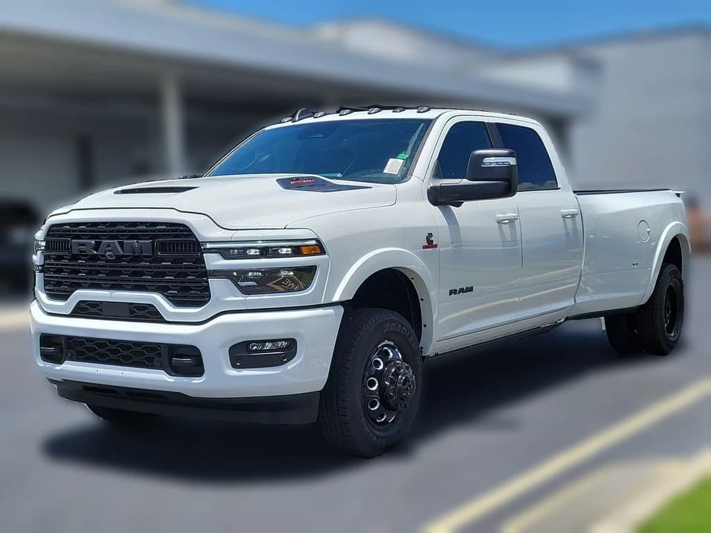 Ram 3500 Limited 4x4 Crew Cab 8' Box 2026 — side view