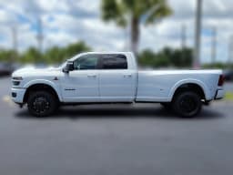 Ram 3500 Limited 4x4 Crew Cab 8' Box 2026 — side view