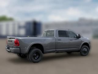 Ram 3500 Limited 4x4 Crew Cab 8' Box
