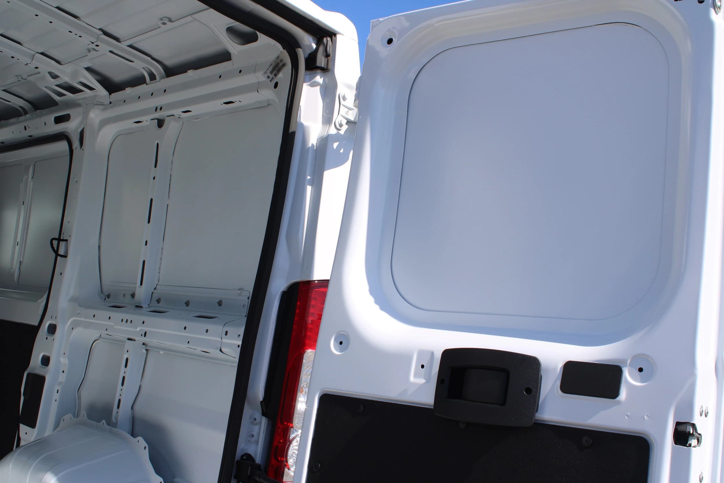 Ram ProMaster Cargo Van Tradesman 1500 Low Roof 118" WB w/Pass Seat 2026 — side view
