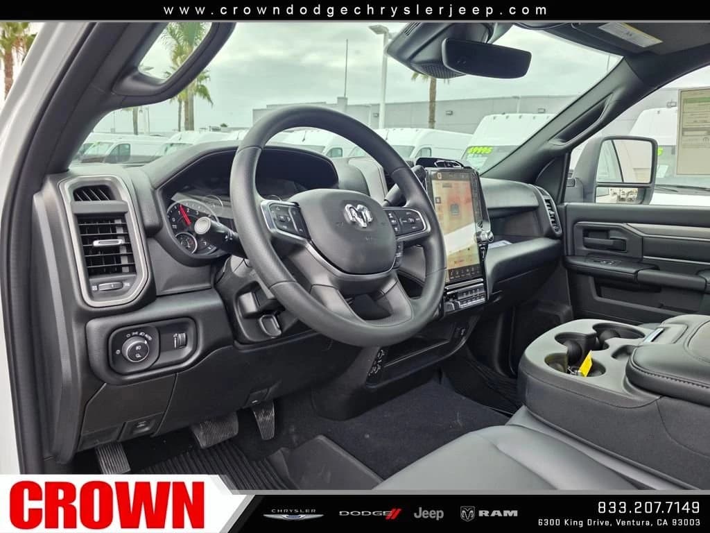 Ram 2500 Tradesman 4x2 Reg Cab 8' Box 2026 — side view