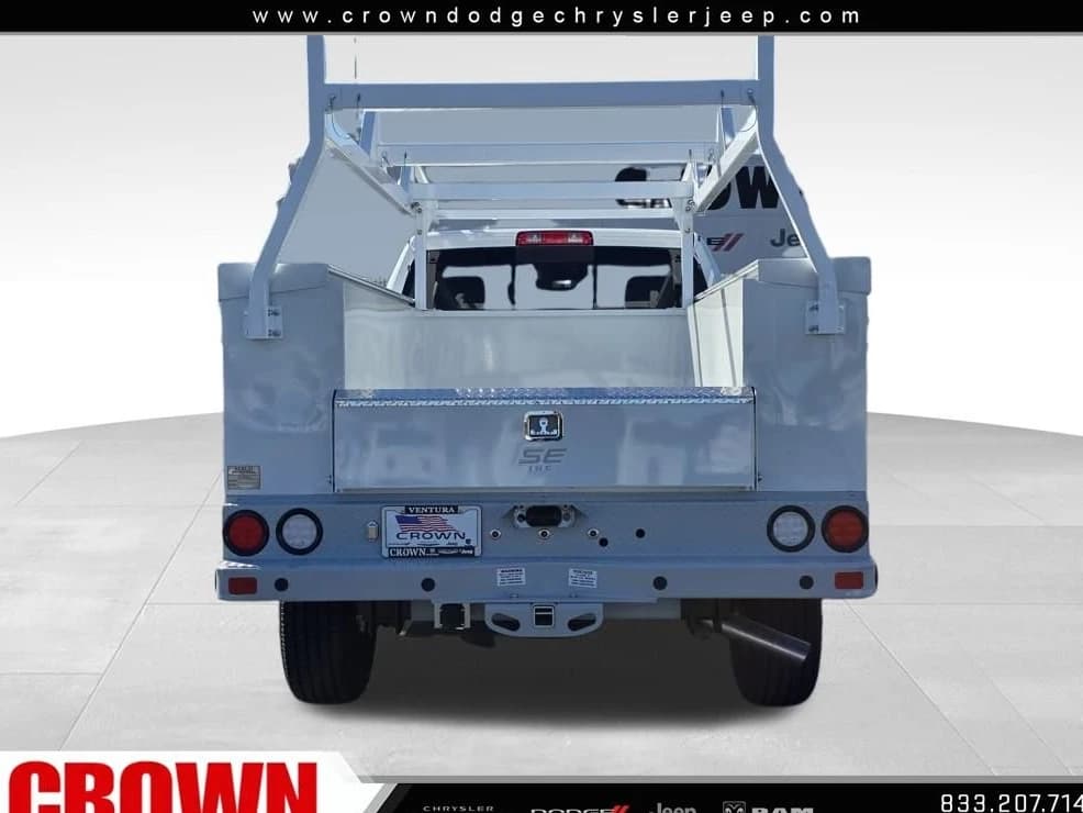 Ram 2500 Tradesman 4x2 Reg Cab 8' Box 2026 — side view