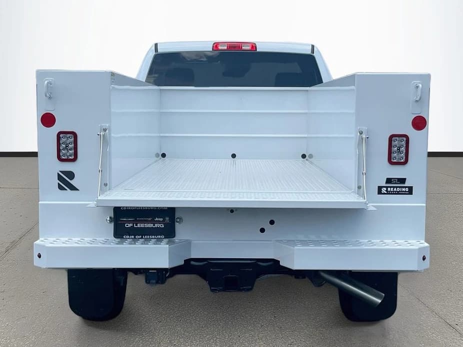 Ram 2500 Tradesman 4x4 Reg Cab 8' Box 2026 — side view