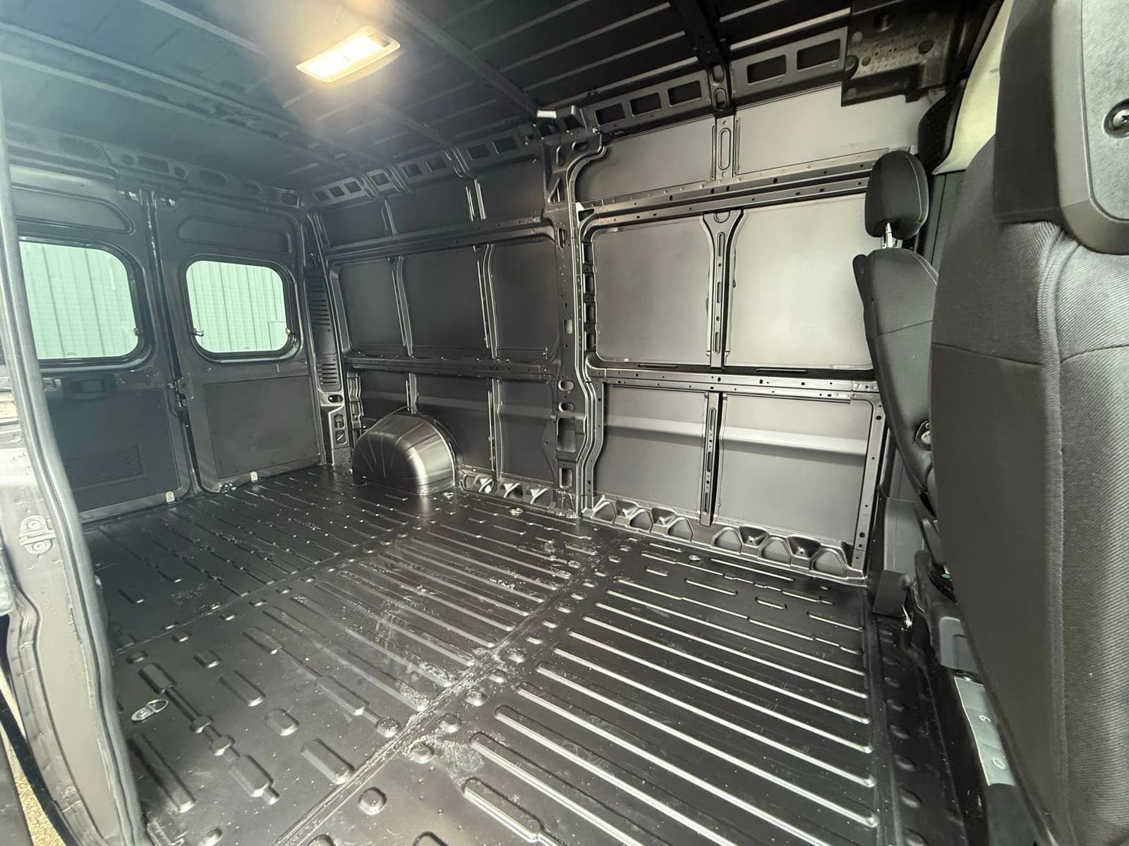 Ram ProMaster Cargo Van SLT 3500 High Roof 159" WB 2026 — side view