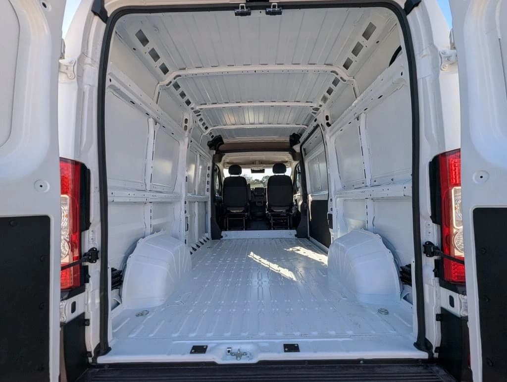 Ram ProMaster Cargo Van Tradesman 3500 High Roof 136" WB w/Pass Seat 2026 — side view