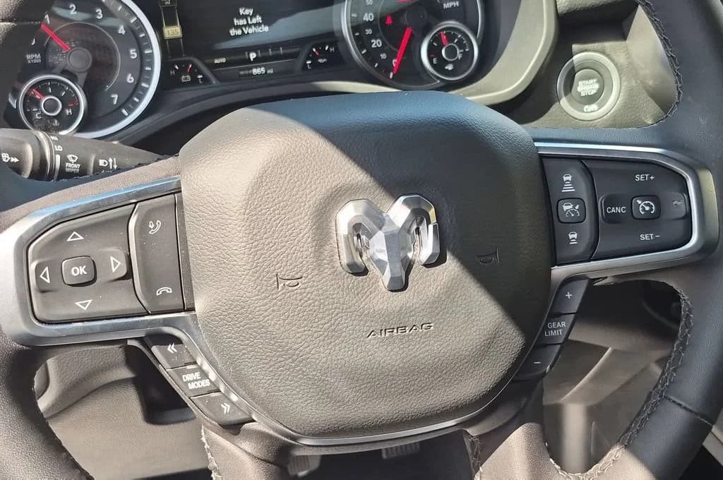 Ram 1500 Big Horn 4x2 Crew Cab 5'7" Box 2026 — side view