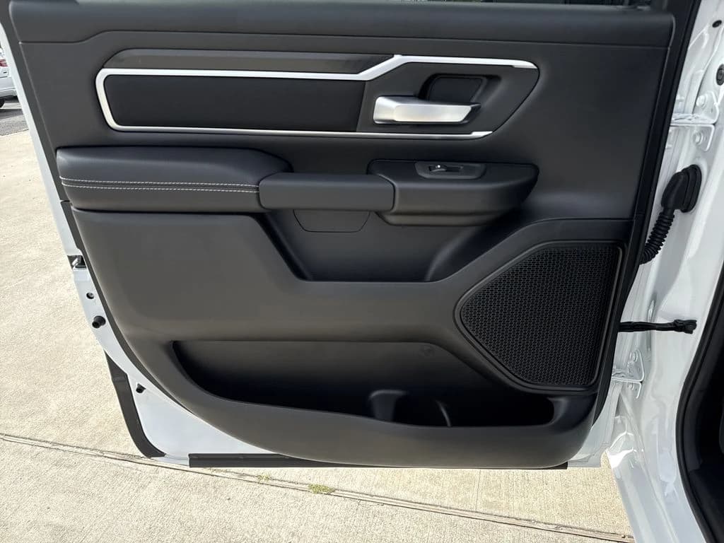 Ram 1500 Big Horn 4x2 Crew Cab 5'7" Box 2026 — side view