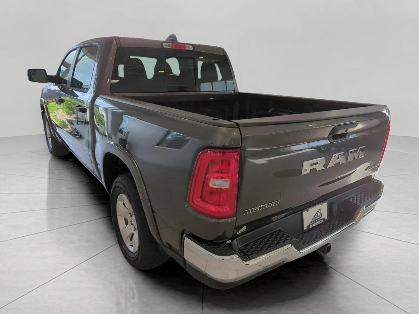 Ram 1500 Big Horn 4x4 Crew Cab 5'7" Box 2026 — side view