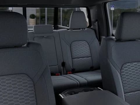 Ram 1500 Big Horn 4x4 Crew Cab 5'7" Box 2026 — side view