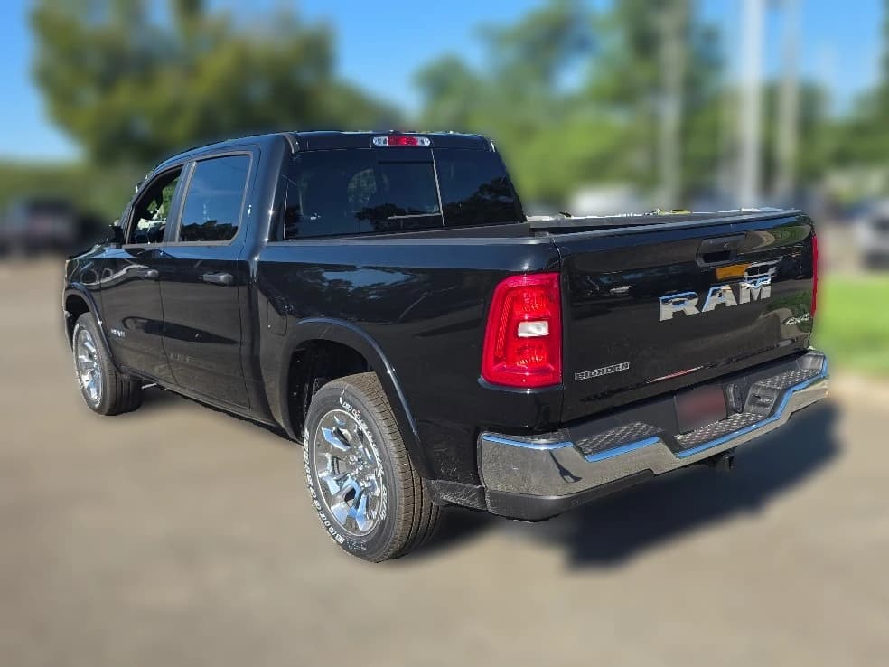 Ram 1500 Big Horn 4x4 Crew Cab 5'7" Box 2026 — side view