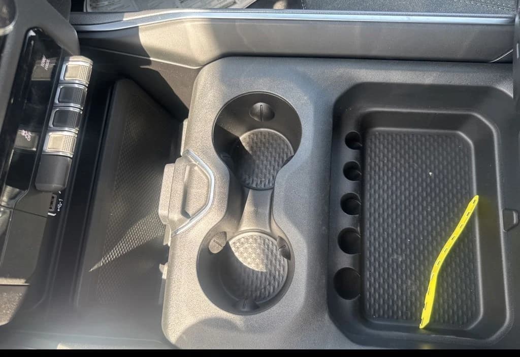 Ram 1500 Express 4x4 Crew Cab 5'7" Box 2026 — side view