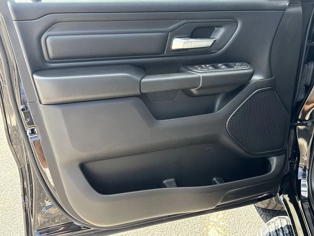Ram 1500 Express 4x4 Crew Cab 5'7" Box 2026 — side view