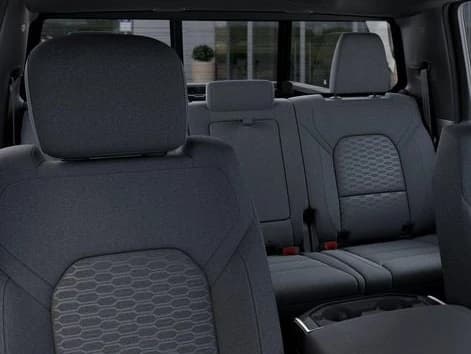 Ram 1500 Big Horn 4x4 Crew Cab 5'7" Box 2026 — side view