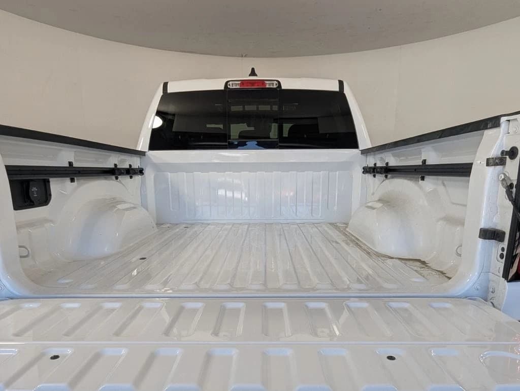 Ram 1500 Big Horn 4x4 Crew Cab 5'7" Box 2026 — side view