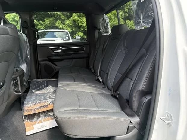 Ram 1500 Big Horn 4x4 Crew Cab 5'7" Box 2026 — side view