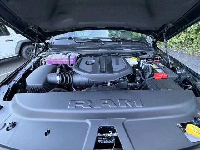 Ram 1500 Big Horn 4x4 Crew Cab 5'7" Box 2026 — side view