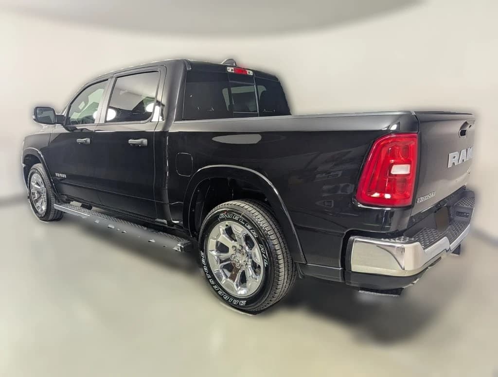 Ram 1500 Big Horn 4x4 Crew Cab 5'7" Box 2026 — side view