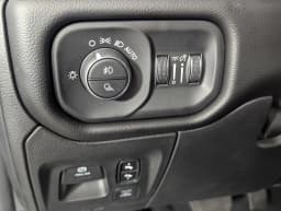 Ram 1500 Big Horn 4x4 Crew Cab 5'7" Box 2026 — side view