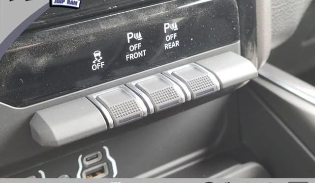 Ram 1500 Big Horn 4x4 Crew Cab 5'7" Box 2026 — side view