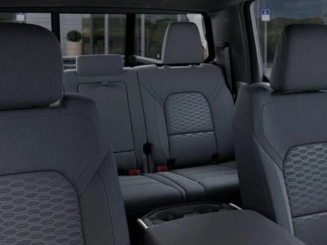 Ram 1500 Big Horn 4x4 Crew Cab 5'7" Box 2026 — side view
