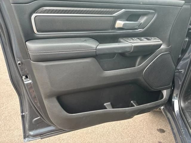 Ram 1500 Big Horn 4x4 Crew Cab 5'7" Box 2026 — side view