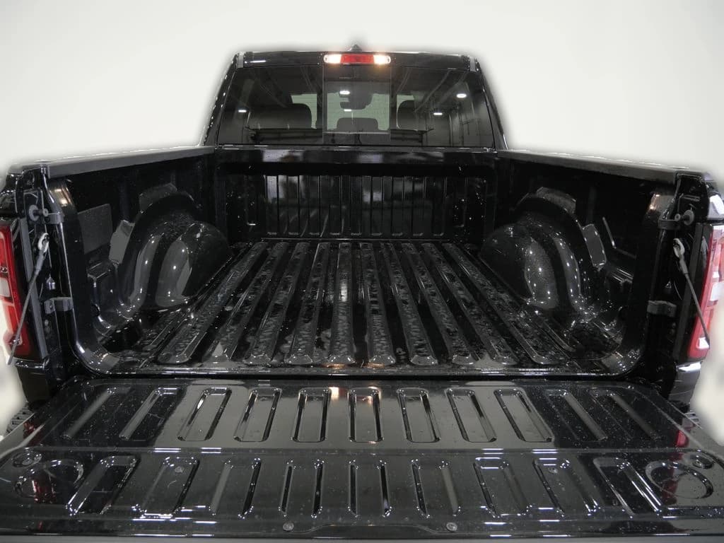 Ram 1500 Big Horn 4x4 Crew Cab 5'7" Box 2026 — side view