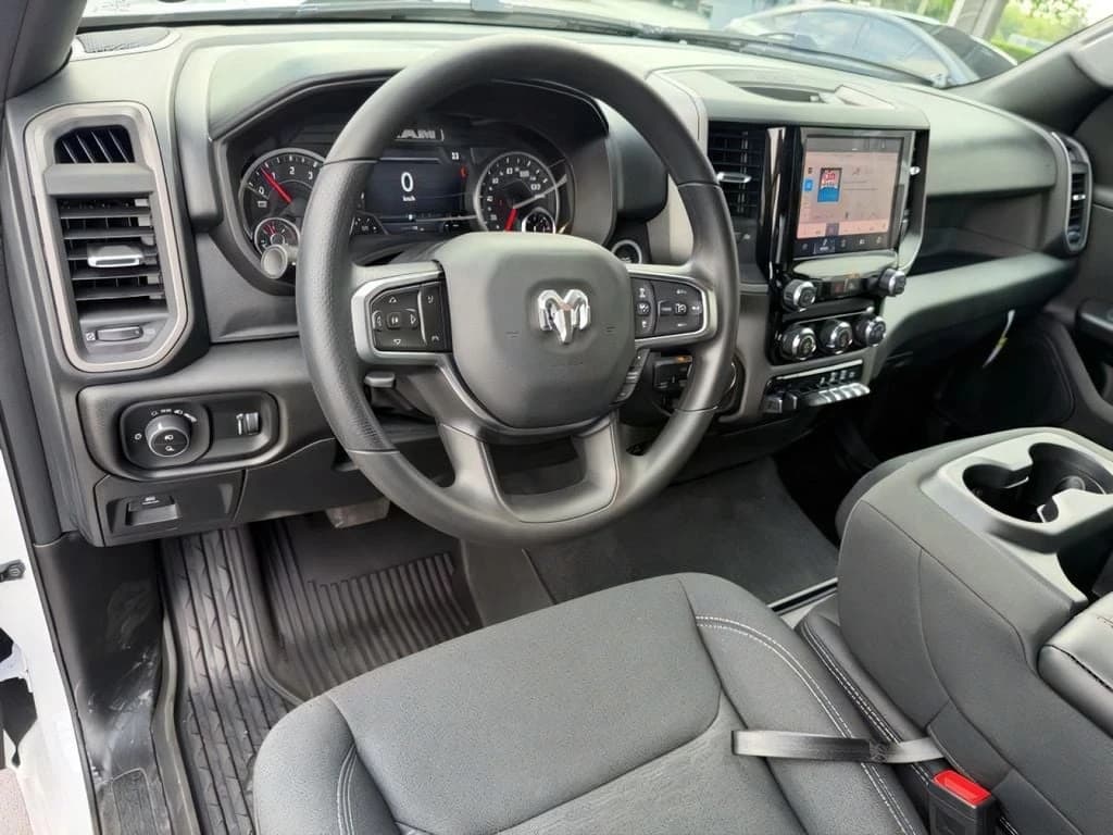 Ram 1500 Warlock 4x4 Crew Cab 5'7" Box 2026 — side view