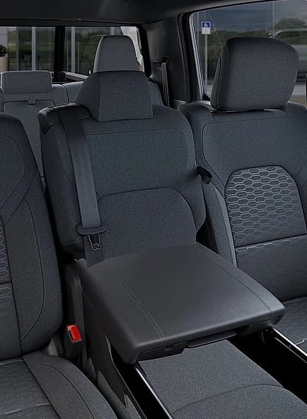 Ram 1500 Tradesman 4x4 Crew Cab 5'7" Box 2026 — side view