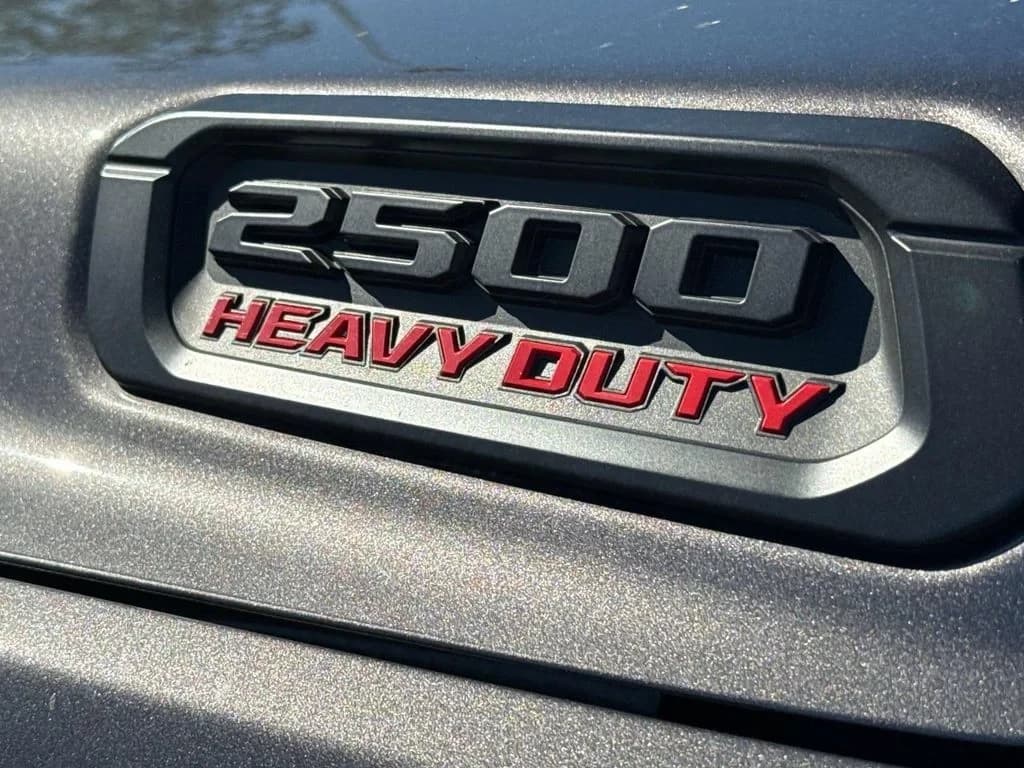 Ram 2500 Tradesman 4x4 Crew Cab 6'4" Box 2026 — side view