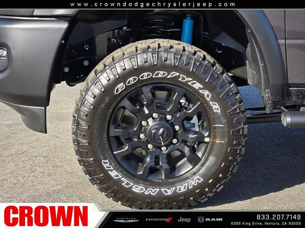 Ram 2500 Tradesman 4x4 Crew Cab 6'4" Box 2026 — side view