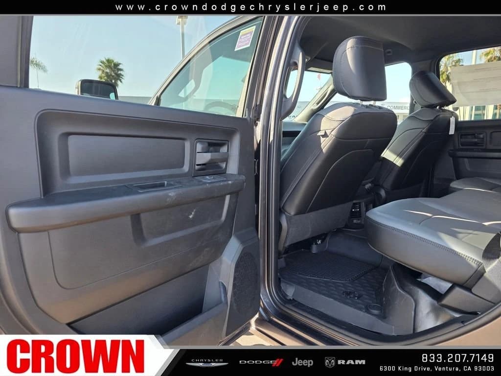 Ram 2500 Tradesman 4x4 Crew Cab 6'4" Box 2026 — side view