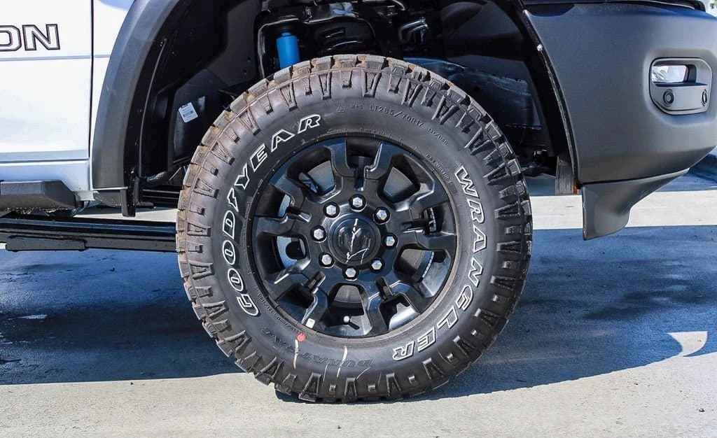 Ram 2500 Power Wagon 4x4 Crew Cab 6'4" Box 2026 — side view