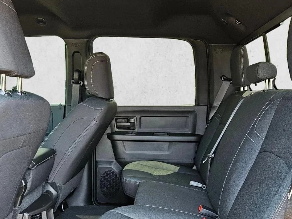 Ram 2500 Tradesman 4x2 Crew Cab 6'4" Box 2026 — side view