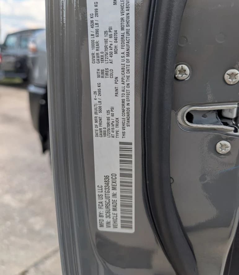Ram 2500 Warlock 4x4 Crew Cab 6'4" Box 2026 — side view