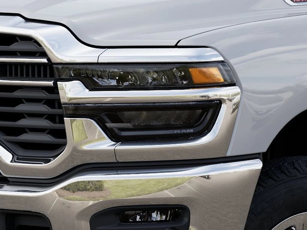 Ram 2500 Tradesman 4x4 Crew Cab 6'4" Box 2026 — side view